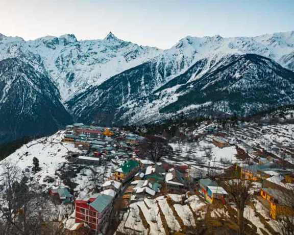 Soak In the Enthralling Beauty of The Snow Country Visit Himachal Pradesh